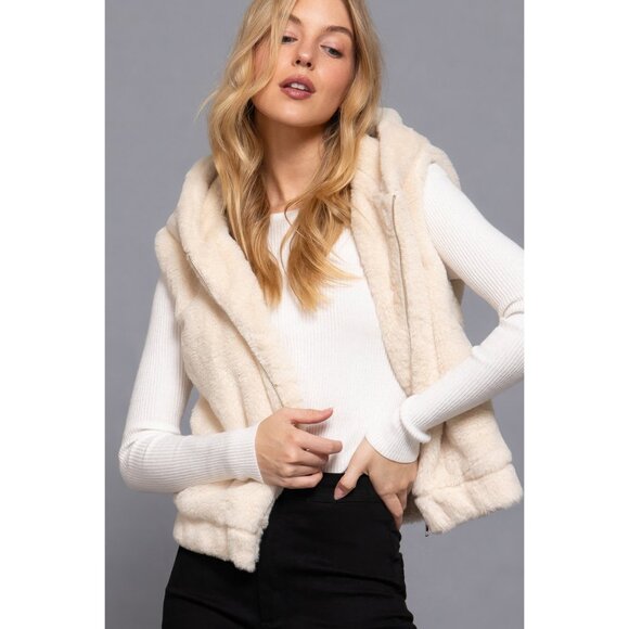 NWT Hoodie Faux Fur Vest, Zip Up, Soft, Cozy, Warm, Vanilla - Picture 4 of 5